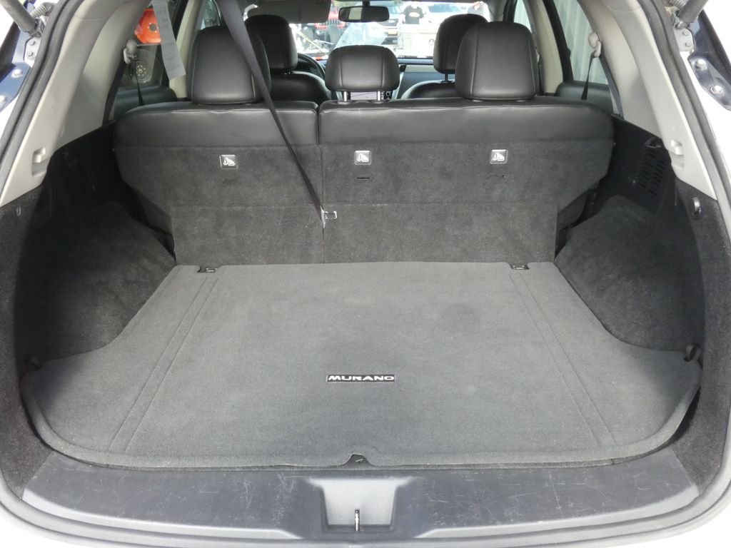 Used 2015 Silver Nissan SL image 34