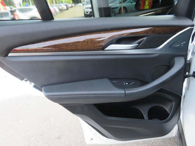 Used 2019 Alpine White BMW xDrive30i image 16