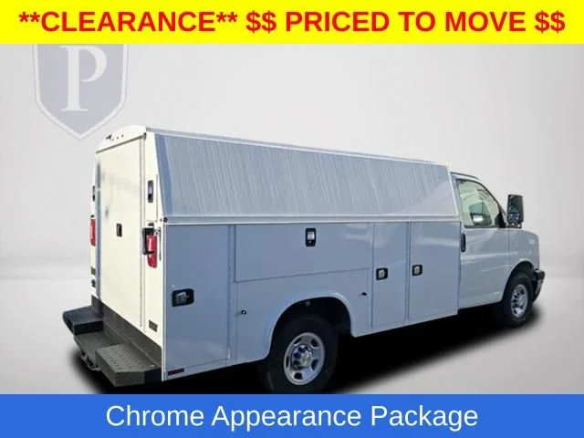 New 2025 Summit White Chevrolet 1WT image 6
