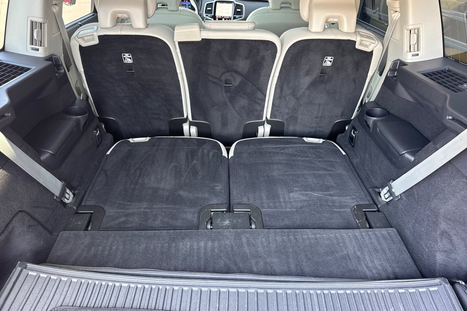 Used 2023 Blue Volvo Ultimate image 17