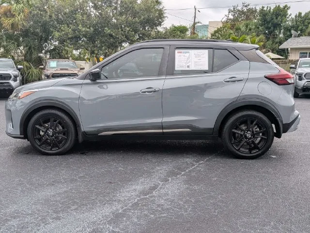 Used 2023 Gray Nissan SR image 6