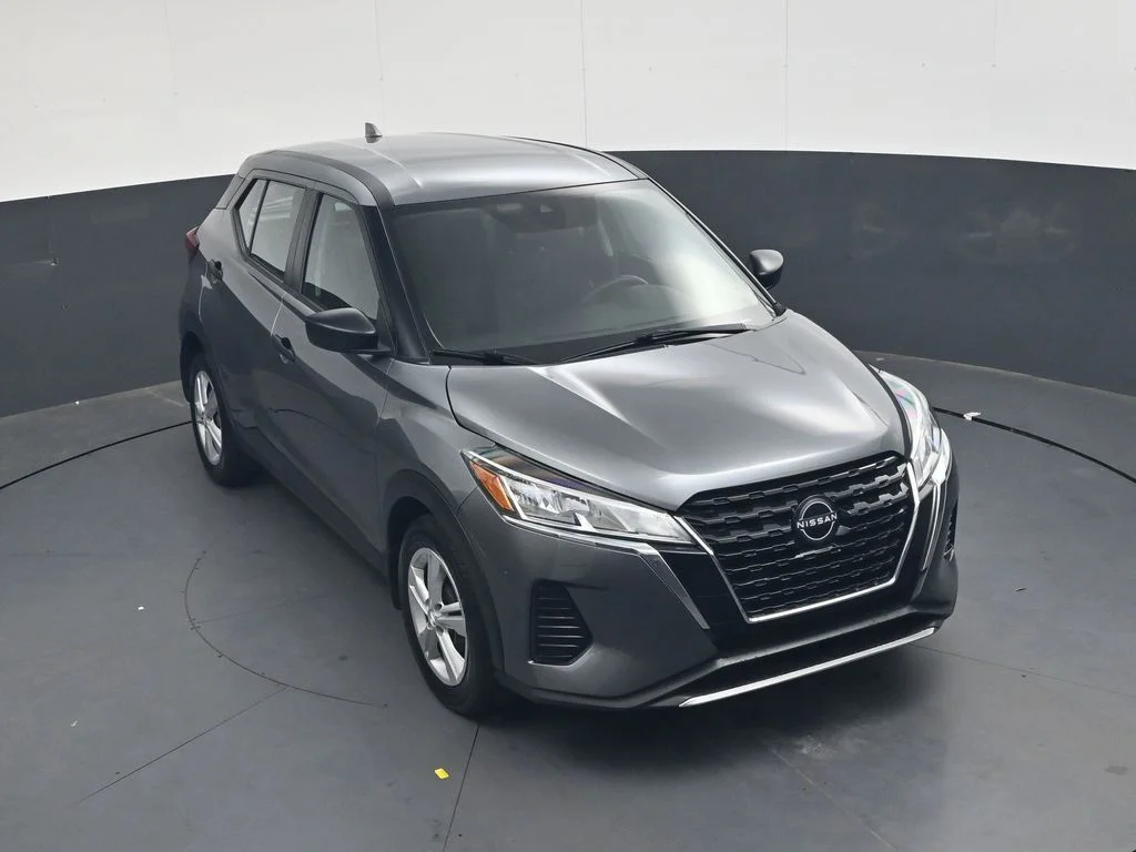Used 2024 Gray Nissan S image 23