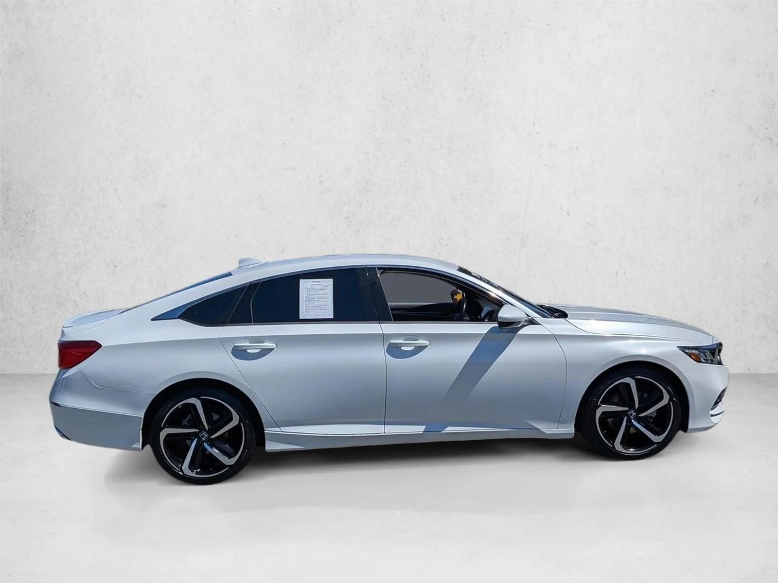 Used 2020 Platinum White Pearl Honda Sport image 4