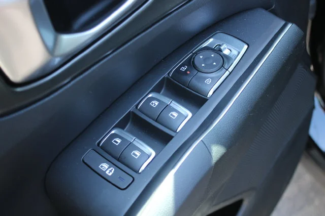 Used 2026 Black Kia EX image 19