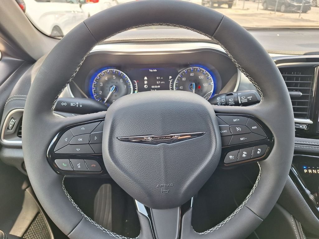 2026 Chrysler Pacifica Limited - Photo 19