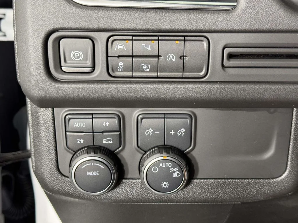 Used 2024 White Chevrolet LT image 19