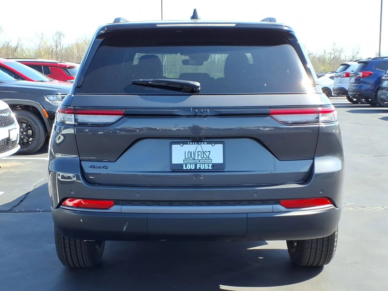 New 2026 Baltic Gray Metallic Clear-Coat Exterior Paint Jeep Altitude image 20