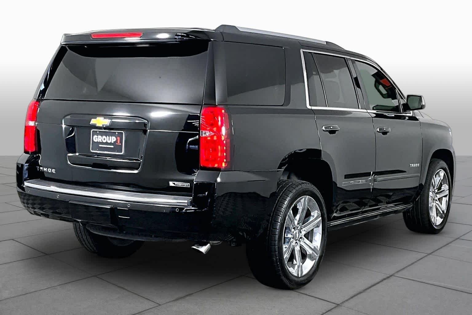 Used 2018 Black Chevrolet Premier image 12