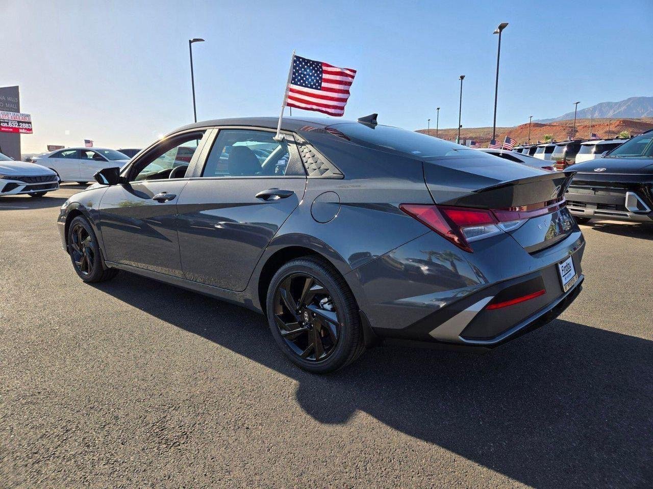 New 2026 Gray Hyundai SEL Sport image 4