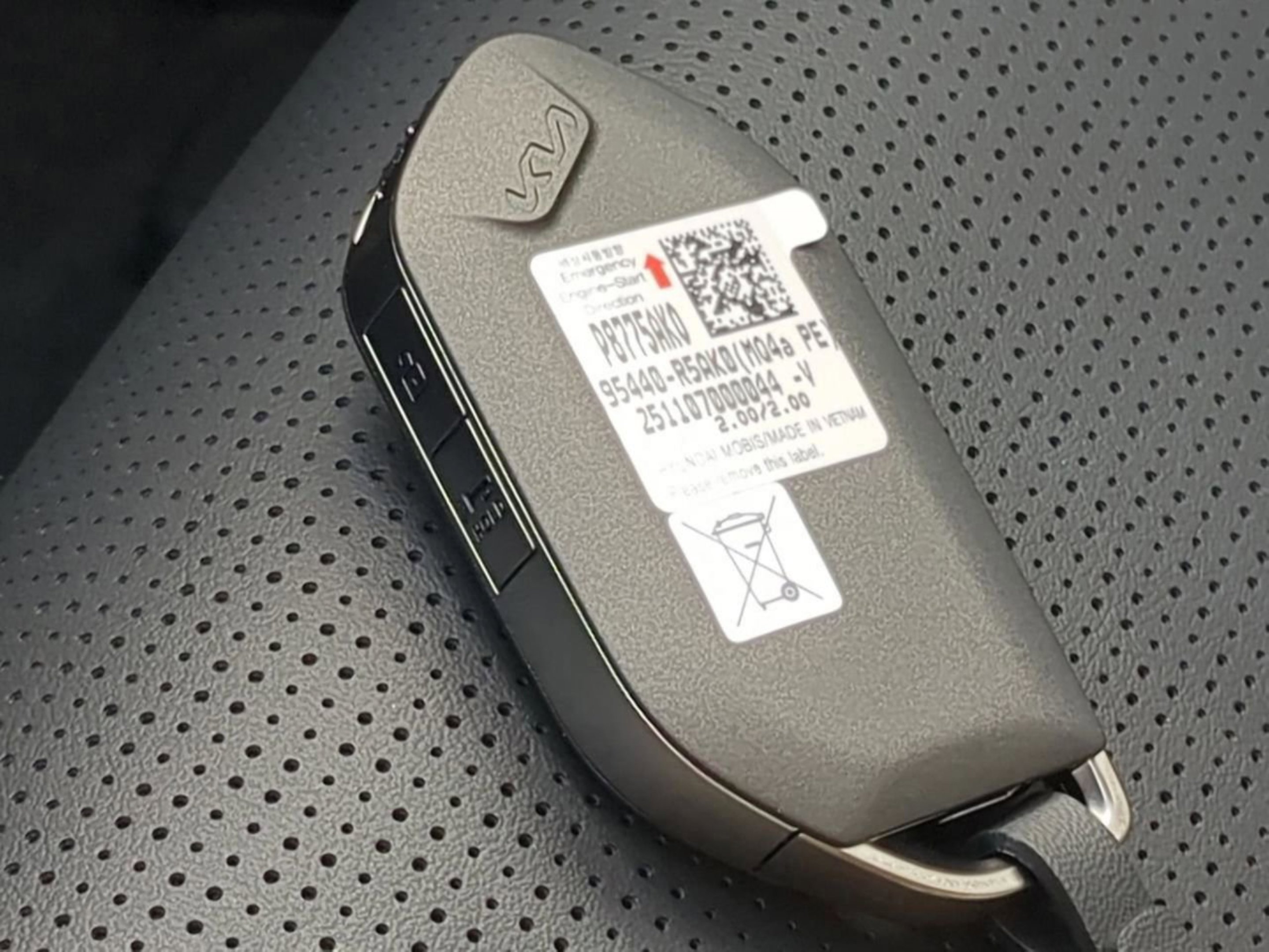 New 2026 Ivory Silver Kia S image 35