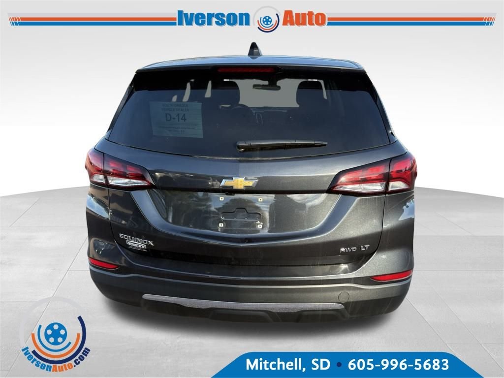 2022 Chevrolet Equinox LT photo 3