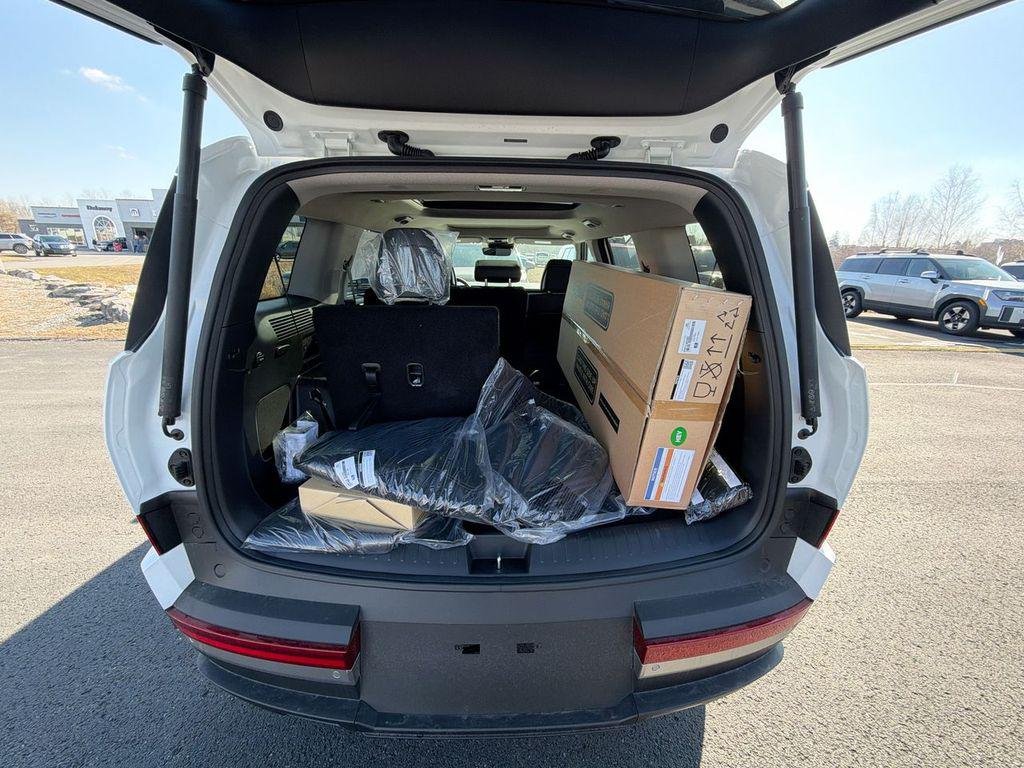 2026 Hyundai Santa Fe Limited - Photo 32