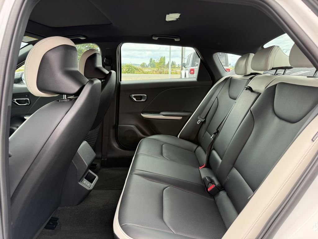 New 2026 Snow White Pearl Kia GT-Line image 14