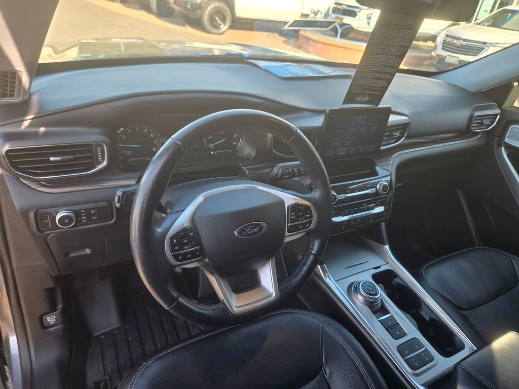 Used 2021 Gray Ford Limited image 6