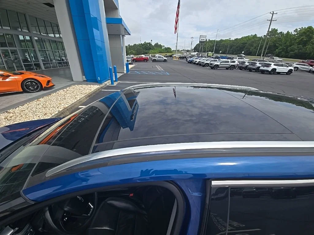 Used 2021 Artisan Blue Lincoln Standard image 5