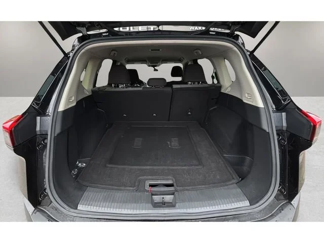 Used 2023 Black Nissan SV Intelligent AWD image 27