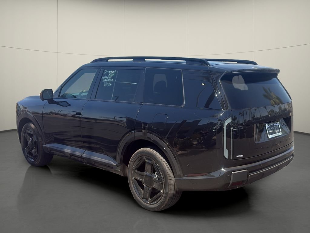 Used 2027 Black Kia X-Line SX image 5