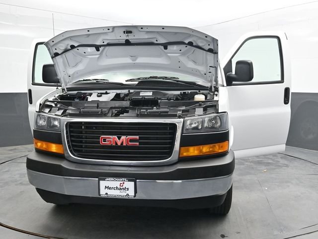 Used 2025 White GMC Work Van image 41