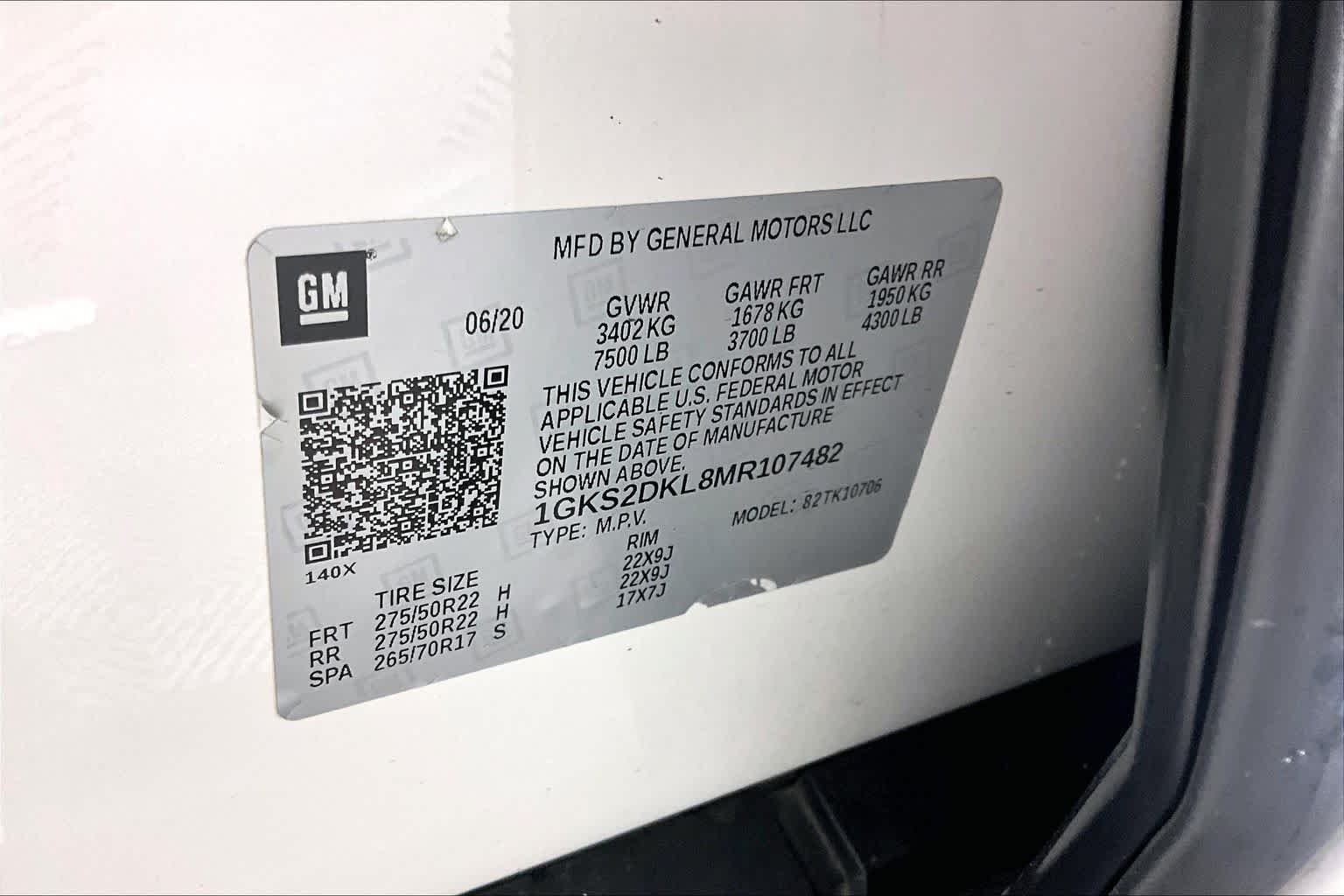 Used 2021 White Frost Tricoat GMC Denali image 35