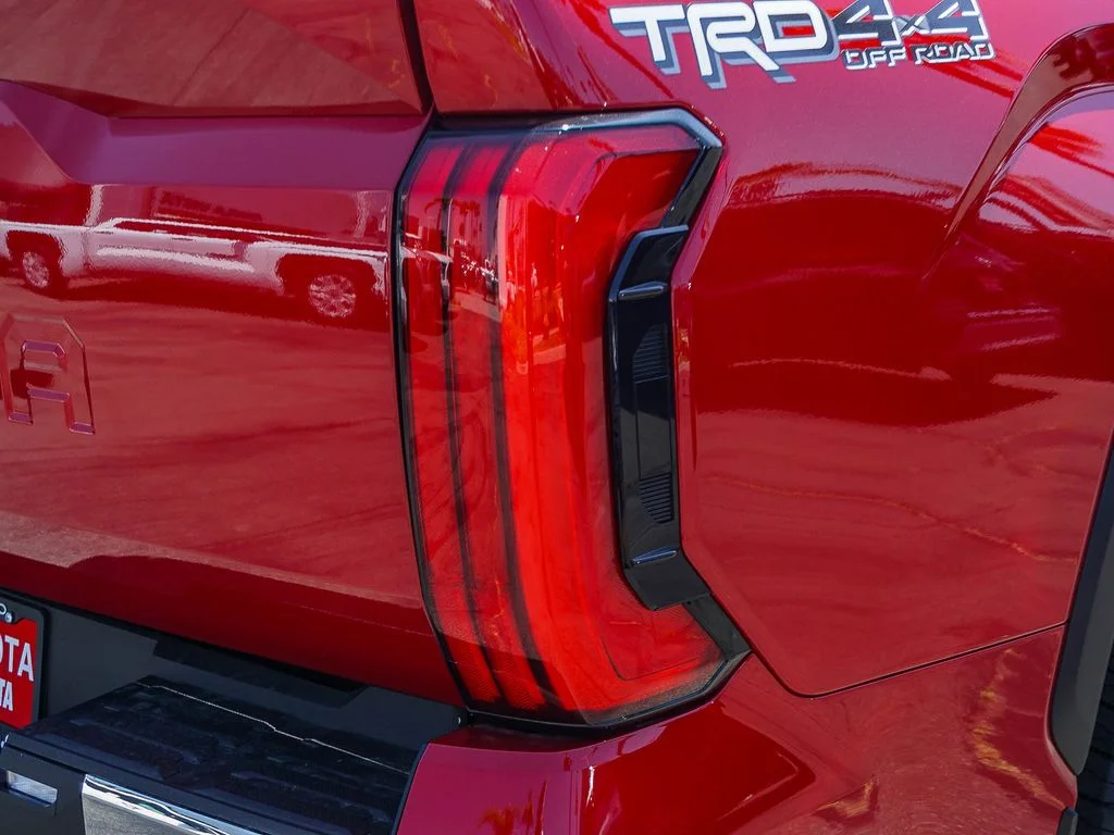 2026 Toyota Tundra SR5 - Photo 7