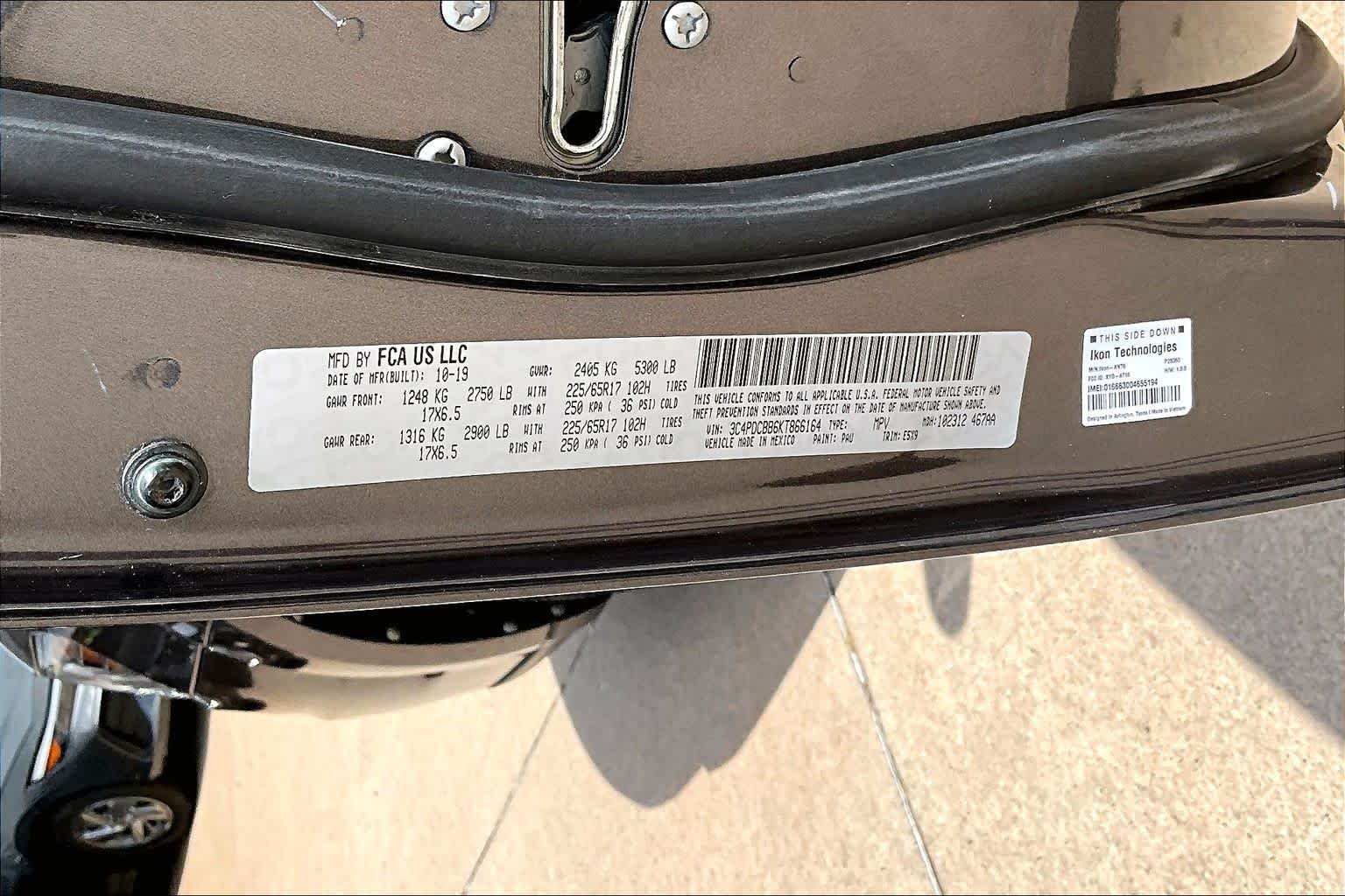 Used 2019 Granite Pearlcoat Dodge SE image 33