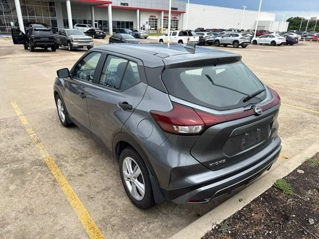 Used 2024 Gray Nissan S image 3