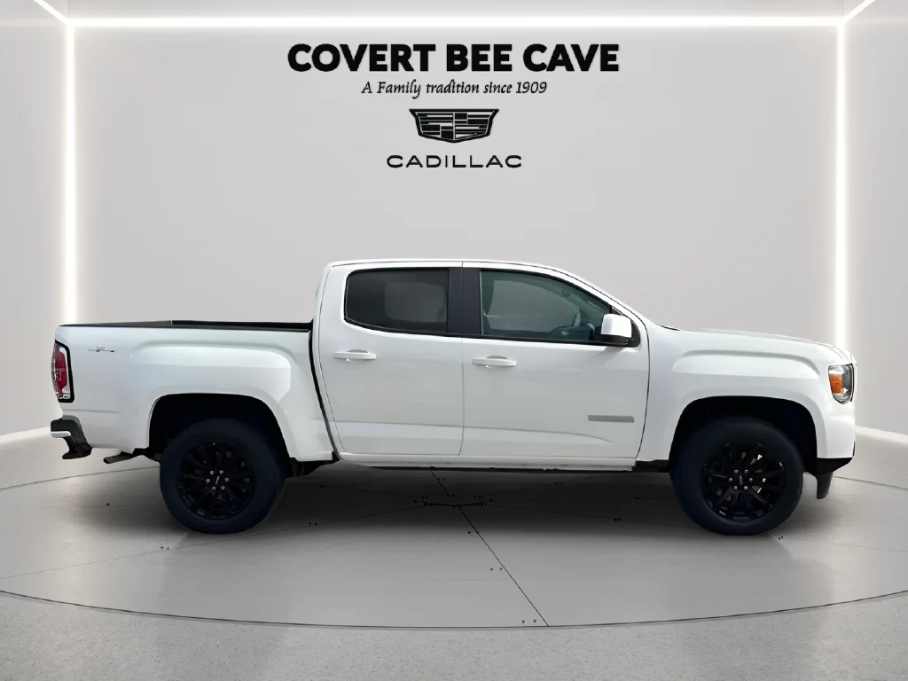 Used 2022 White GMC Elevation image 7