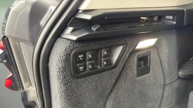 Used 2023 Black BMW xDrive40i image 36