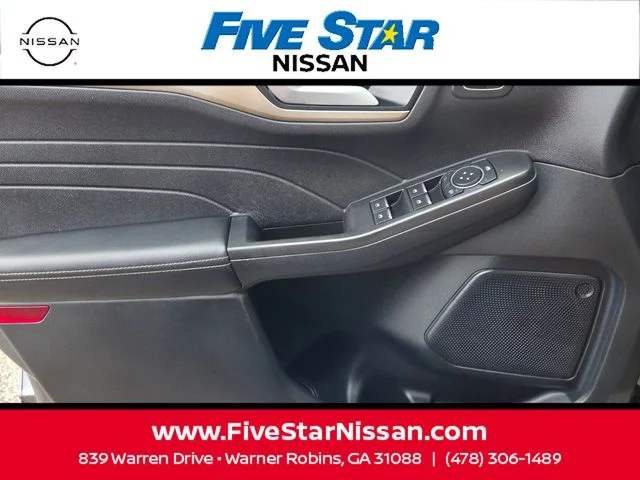 Used 2021 Gray Ford SEL image 30