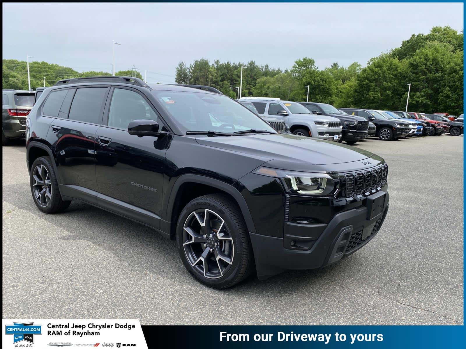 2026 Jeep Cherokee Overland HEV 4X4's photo
