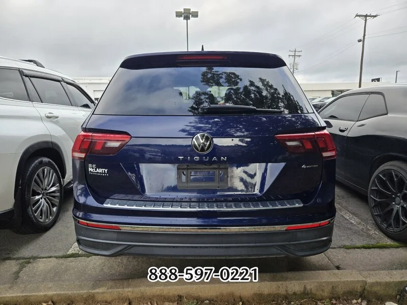 Used 2022 Platinum Gray Metallic Volkswagen 2.0T SE image 5