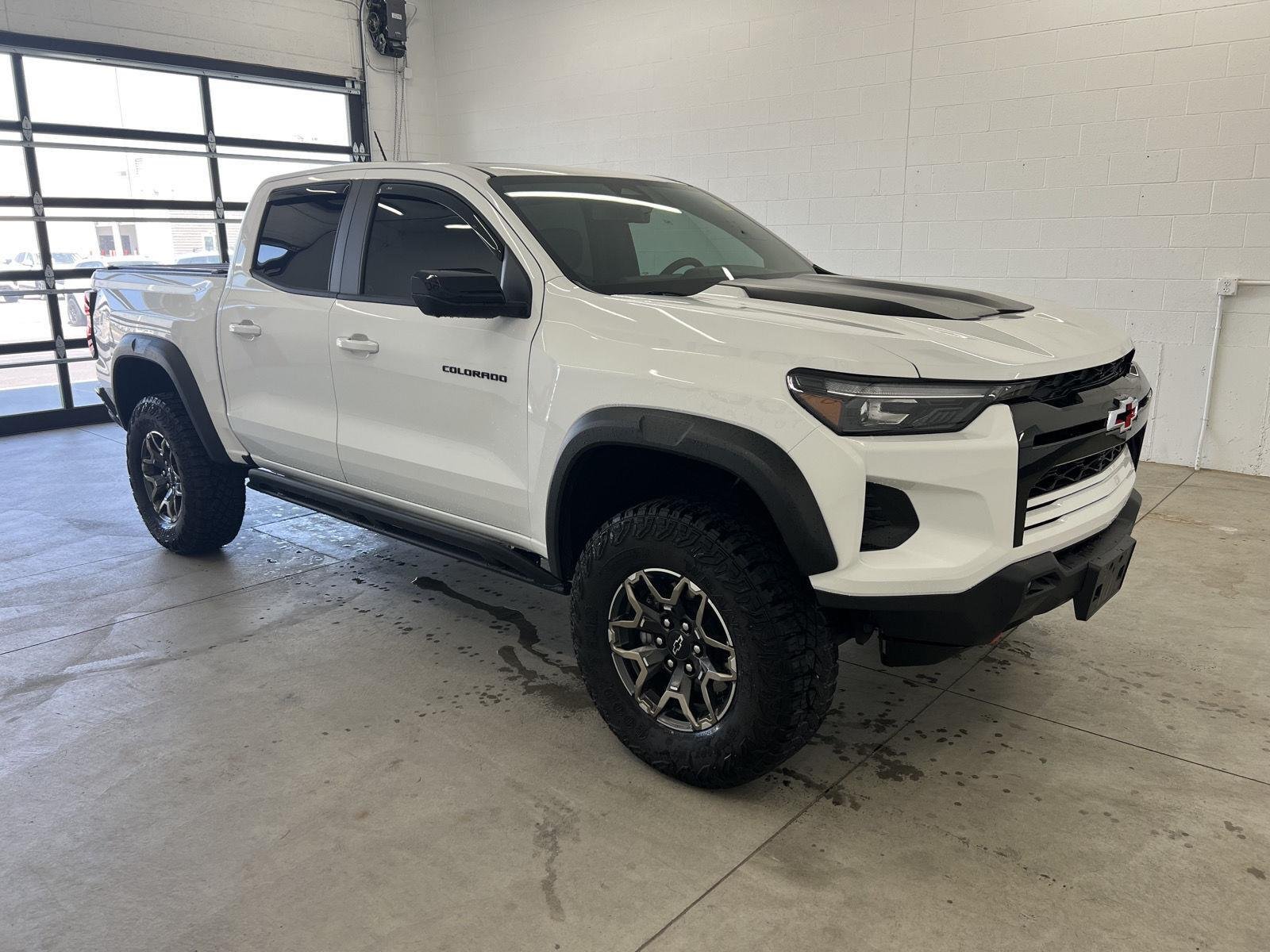 Used 2024 Summit White Chevrolet 4WD ZR2 image 12