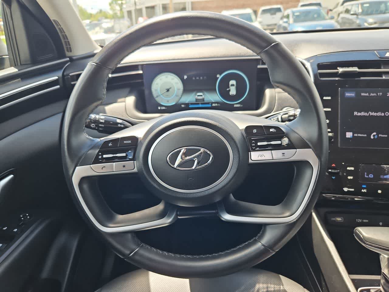Used 2023 Serenity White Pearl Hyundai SEL image 17