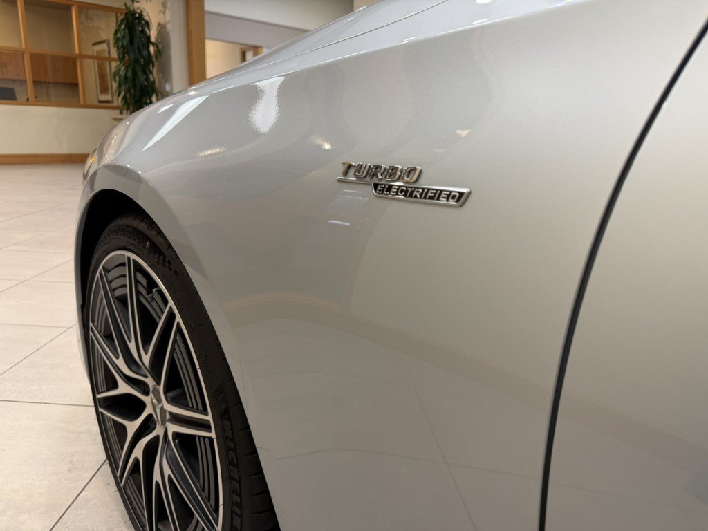 2025 Mercedes-Benz C-Class Sedan AMG C43 - Photo 28