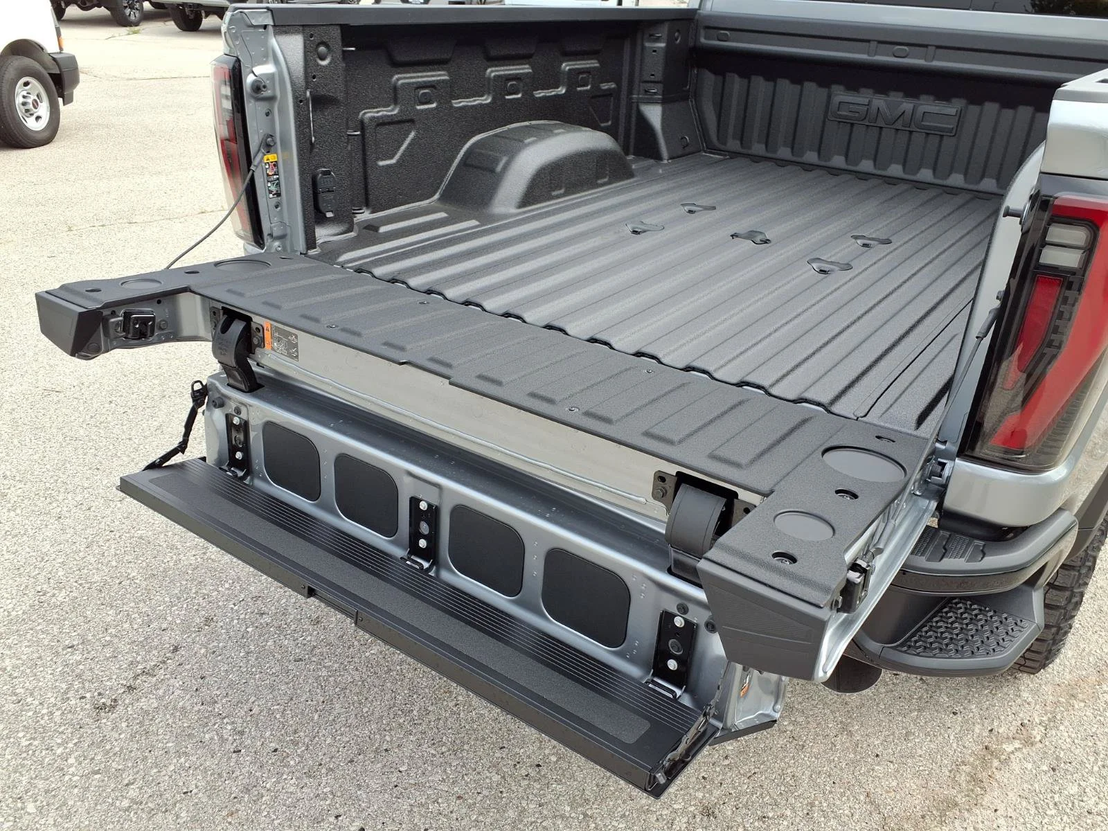 2026 GMC Sierra 2500HD AT4X - Photo 23