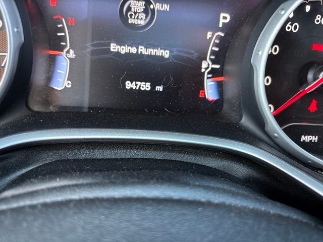 Used 2018 Silver Jeep Limited image 21