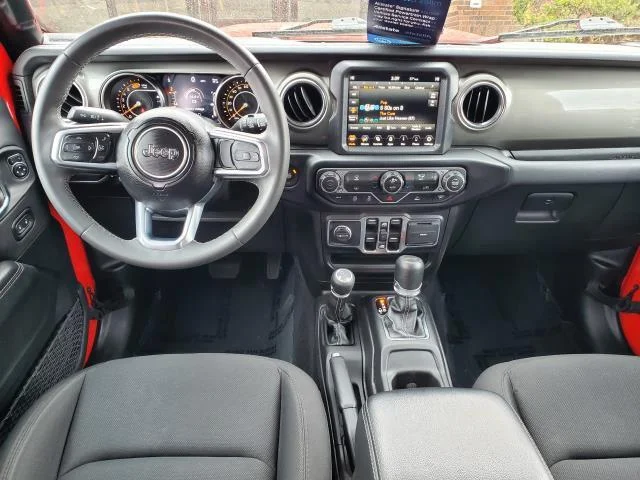 2023 Jeep Wrangler 4-Door Sahara - Photo 20