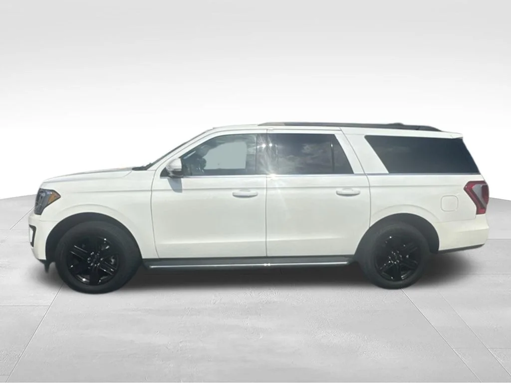 Used 2021 White Ford XLT image 2
