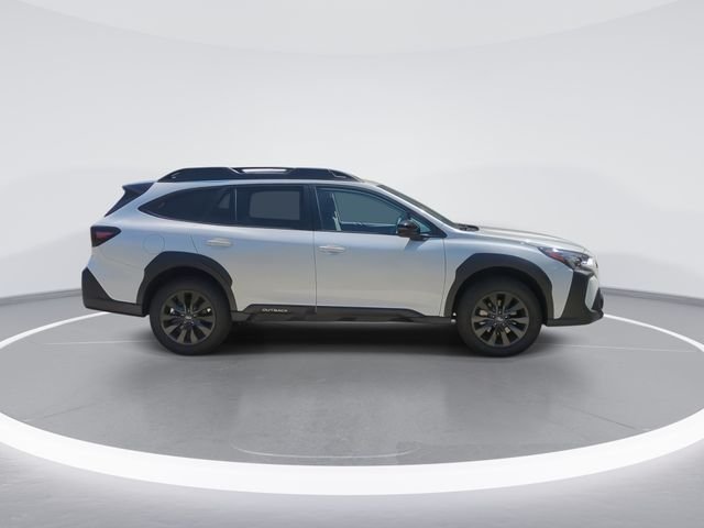 Used 2025 White Subaru Onyx Edition image 9
