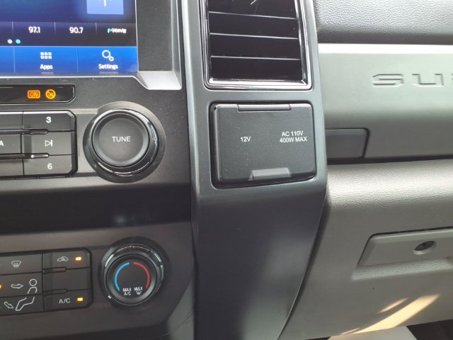 Used 2022 Black Ford XLT image 25