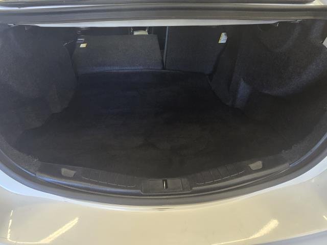 Used 2018 White Platinum Tri-Coat Metallic FORD TITANIUM image 27