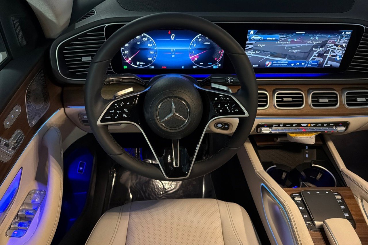 New 2026 Polar White Mercedes-Benz GLE 450 4MATIC® SUV image 13