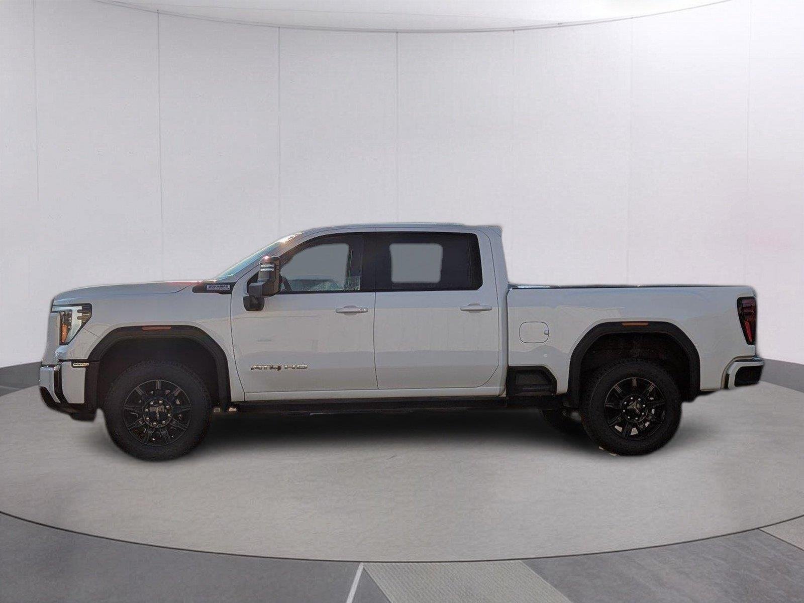 Used 2024 Summit White GMC AT4 image 2