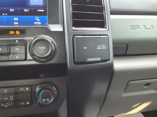 Used 2022 Black Ford XLT image 25