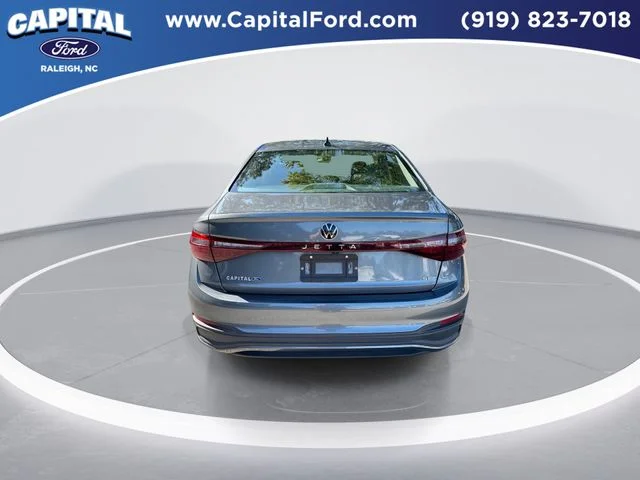 Used 2025 Silver Volkswagen 1.5T SE image 7