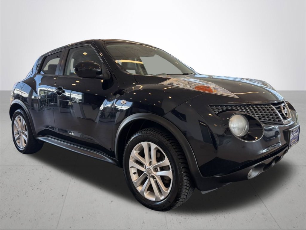 Used 2012 Black Nissan SL image 5