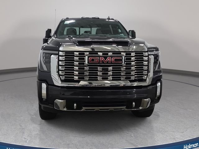 Used 2024 Silver GMC Denali image 3