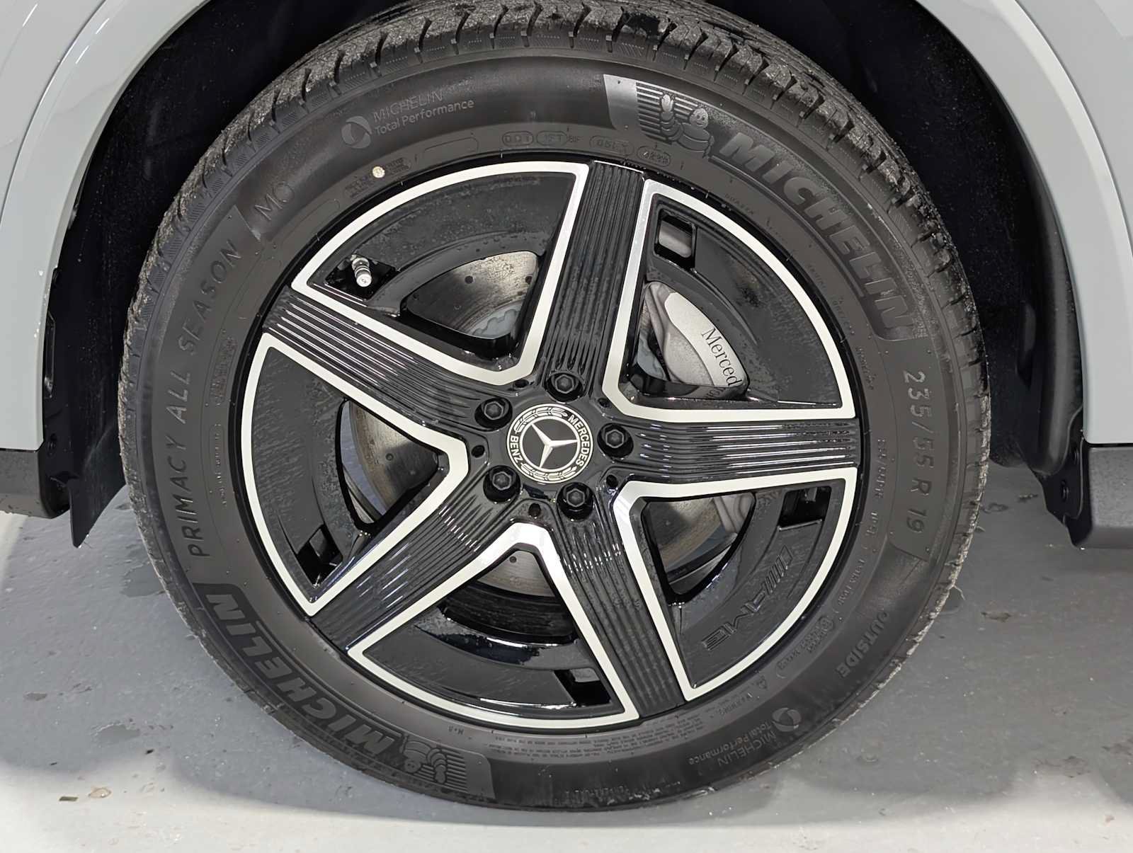 New 2026 MANUFAKTUR Alpine Grey Mercedes-Benz GLC 300 image 3