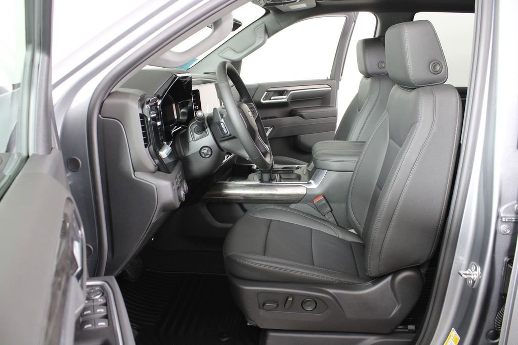 2026 Chevrolet Silverado 1500 LTZ - Photo 24