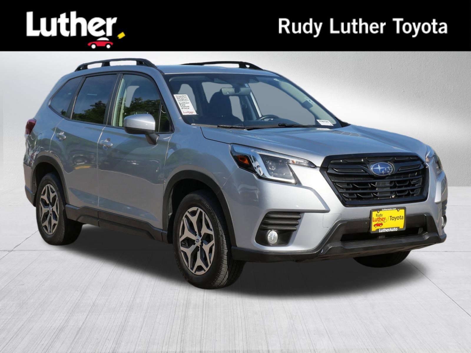 2023 Subaru Forester Premium's photo
